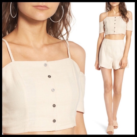 Astr Tops - ASTR The Label Amalia Crop Top Cold Shoulder Beige Size Medium Natural Cream